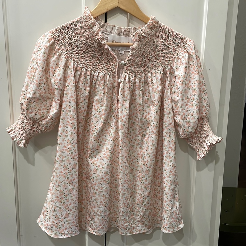 Dondolo Alice top in Amelie floral.  Size small.